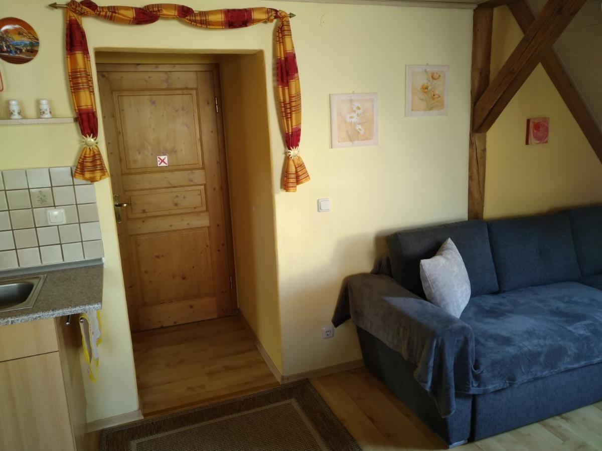 Pension/Fewo E. Tschernach Treuchtlingen Extérieur photo