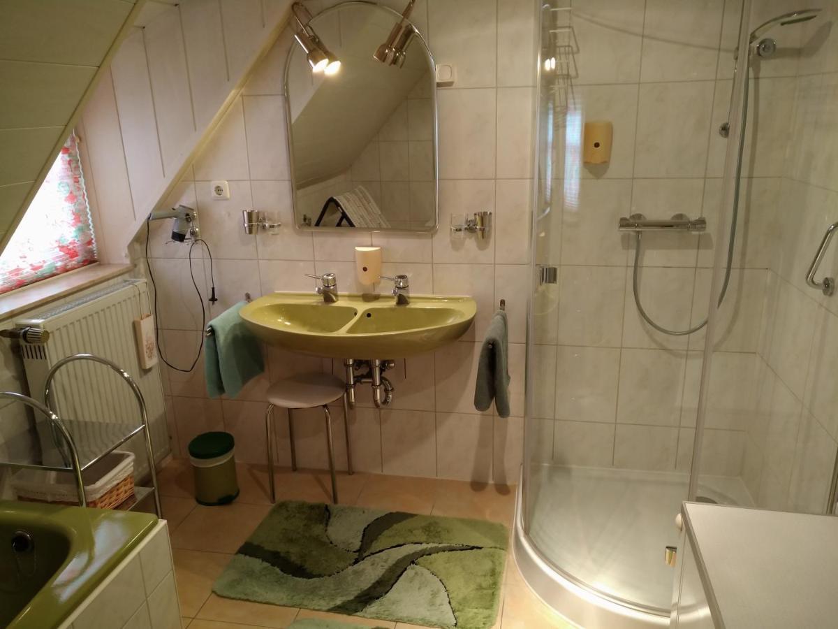 Pension/Fewo E. Tschernach Treuchtlingen Extérieur photo
