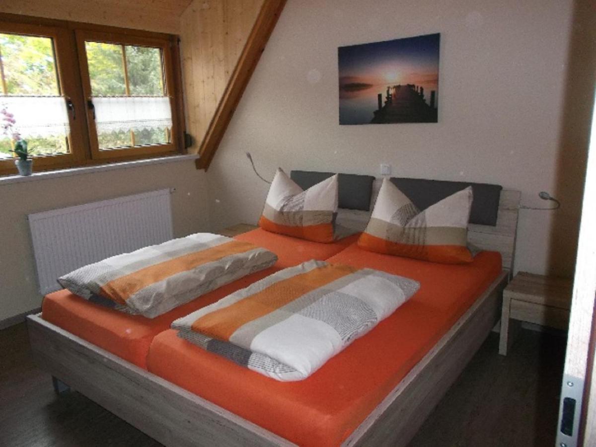 Pension/Fewo E. Tschernach Treuchtlingen Extérieur photo